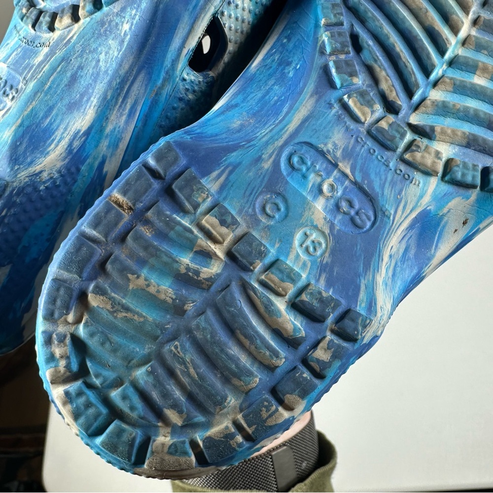 CROCS Kids’ Classic Marbled Tie Dye Clog - Picture 7 of 7